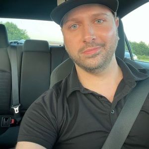 Meet your Posher, Wallace